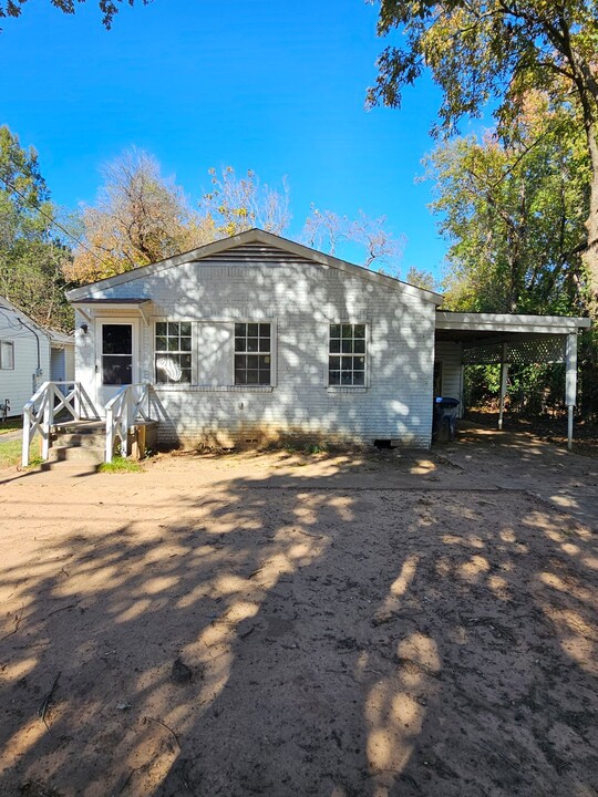 1830 Earl St in Shreveport, LA - Building Photo