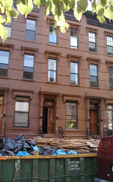 354 W 121st St in New York, NY - Building Photo