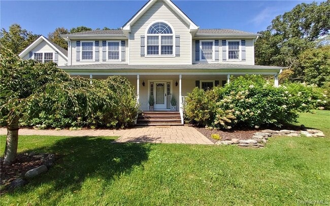 property at 442 Clove Rd