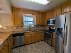 148 Blushing Groom St in Montgomery, AL - Foto de edificio - Building Photo