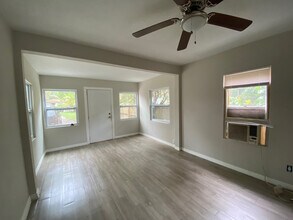 3610 17th Ave S in St. Petersburg, FL - Building Photo - Building Photo