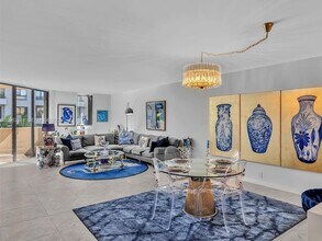 101 Crandon Blvd, Unit 479 in Key Biscayne, FL - Building Photo - Building Photo