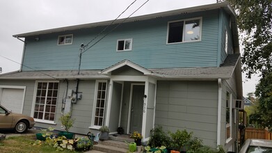 936 N Alder St in Tacoma, WA - Building Photo - Building Photo