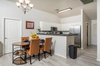 2550 E Deer Valley Dr in Phoenix, AZ - Building Photo - Building Photo