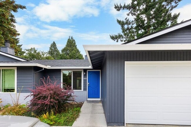 885 SE Lambert Cir in Gresham, OR - Building Photo - Building Photo
