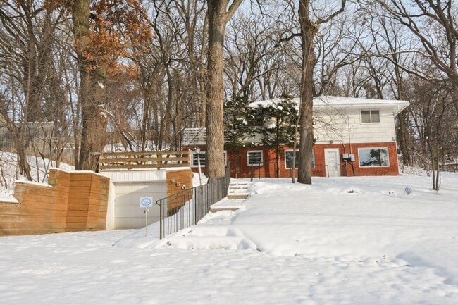 property at 956 14th Ave SW