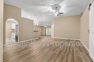 1528 Vista Lake Cir in Melbourne, FL - Building Photo - Building Photo