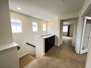 161 Kensington Park in Irvine, CA - Building Photo - Building Photo