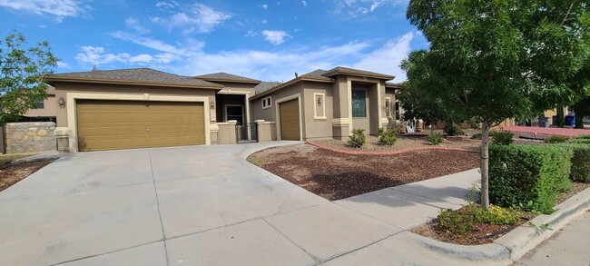 3117 Lookout Point Dr in El Paso, TX - Building Photo - Building Photo