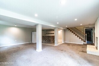 2344 Alice Bell Rd in Knoxville, TN - Building Photo - Building Photo