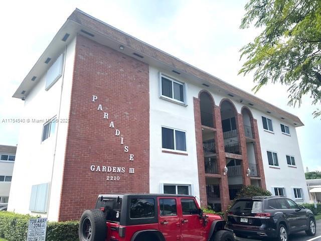 2210 Taylor St in Hollywood, FL - Building Photo - Building Photo
