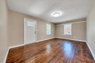 1033 Hunt Ave NW in Roanoke, VA - Building Photo - Building Photo