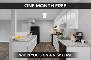 The Grove on Spring in Dickson, TN - Building Photo