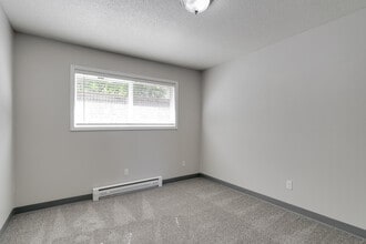 Parkview in Vancouver, WA - Building Photo - Interior Photo