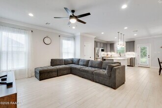 106 Virtuous St in Youngsville, LA - Building Photo - Building Photo