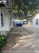 3917 Maple Ave in Waco, TX - Building Photo - Building Photo