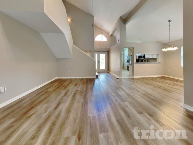 528 Little Lake Ct in Winter Haven, FL - Building Photo - Building Photo