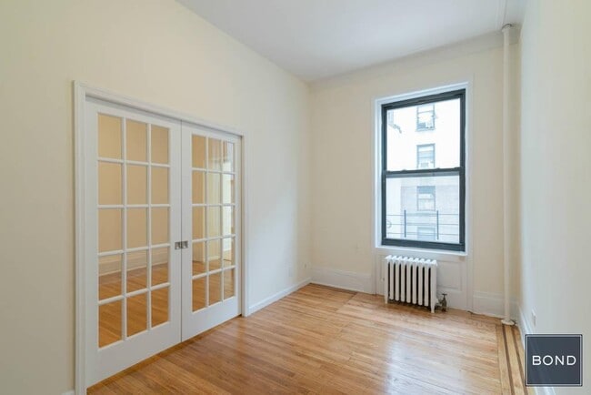property at 218 W 72nd St