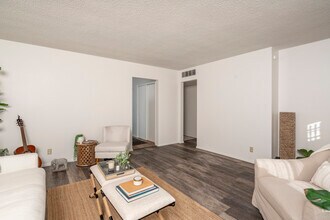 1609 S Parkside Dr in Tempe, AZ - Building Photo - Building Photo
