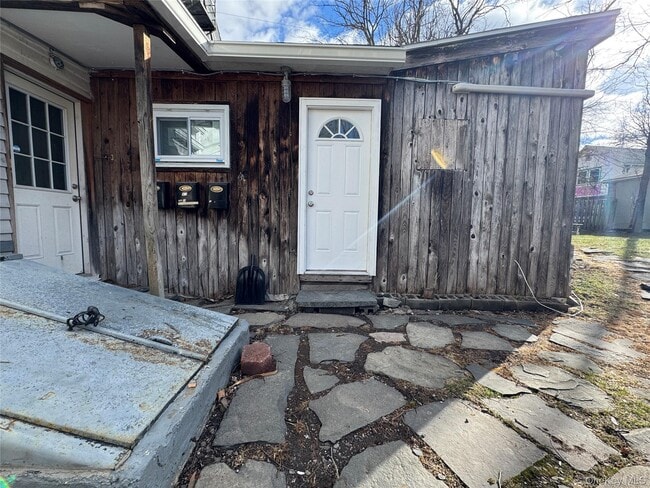 property at 47 Tinker St