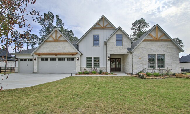 21359 Monarch Dr in Montgomery, TX - Building Photo - Building Photo