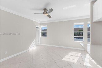 1559 Michigan Ave in Miami Beach, FL - Building Photo - Building Photo