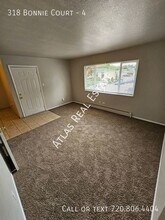 318 Bonnie Ct, Unit 4 in Colorado Springs, CO - Building Photo - Building Photo