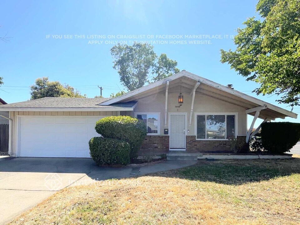 3000 Ramsgate Way in Rancho Cordova, CA - Building Photo