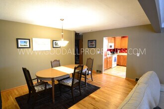 4106 66th St in Urbandale, IA - Building Photo - Building Photo