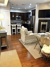 177 E St, Unit 2 in Boston, MA - Building Photo - Building Photo