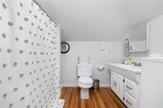 10 Braman St in Newport, RI - Building Photo - Building Photo