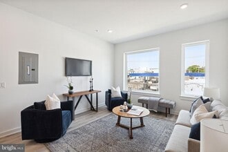 2046 E Lehigh Ave in Philadelphia, PA - Building Photo - Building Photo