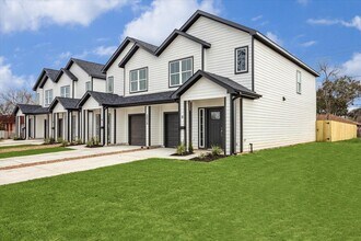 6838 Westover St in Houston, TX - Building Photo - Building Photo