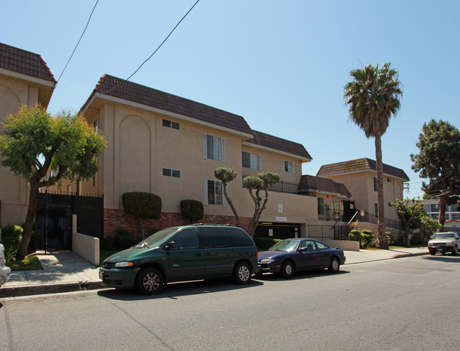 13600 Doty Ave in Hawthorne, CA - Building Photo - Building Photo