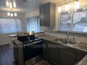 2118 S Roosevelt St in Boise, ID - Foto de edificio - Building Photo