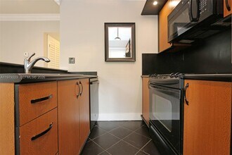 3395 Franklin Ave in Miami, FL - Building Photo - Building Photo