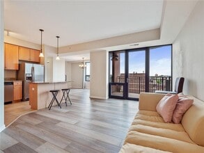 500 E Grant St in Minneapolis, MN - Foto de edificio - Building Photo