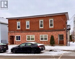 420 Arlington Ave in Ottawa, ON - Building Photo
