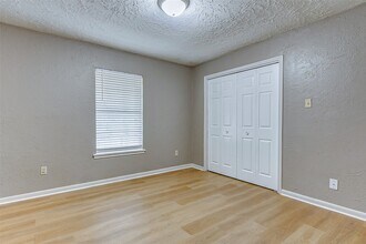 31103 Alice Ln in Tomball, TX - Building Photo - Building Photo