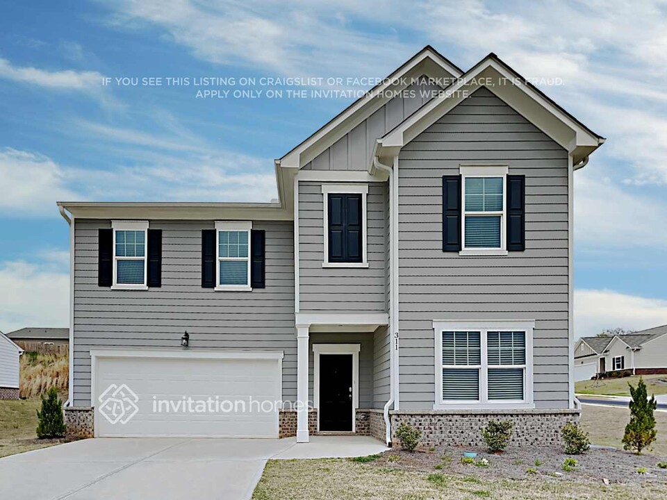 311 Pescara Ct in Cartersville, GA - Building Photo