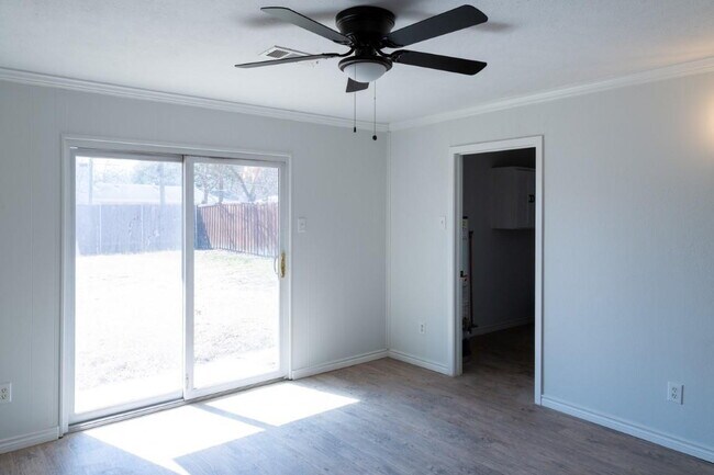 2333 Seabreeze Dr in Mesquite, TX - Building Photo - Building Photo
