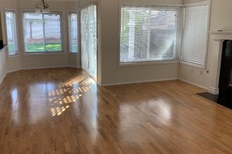 8179 Rimridge Ln in San Diego, CA - Building Photo - Building Photo