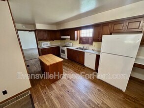 1107 Stinson Ave in Evansville, IN - Building Photo - Building Photo