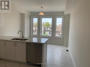 2814 Tippett Mews in Pickering, ON - Building Photo - Building Photo