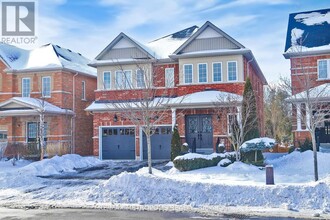 124 Greenwood Rd in Whitchurch-Stouffville, ON - Building Photo - Building Photo