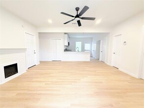 326 W Rainey St in Sherman, TX - Building Photo - Building Photo