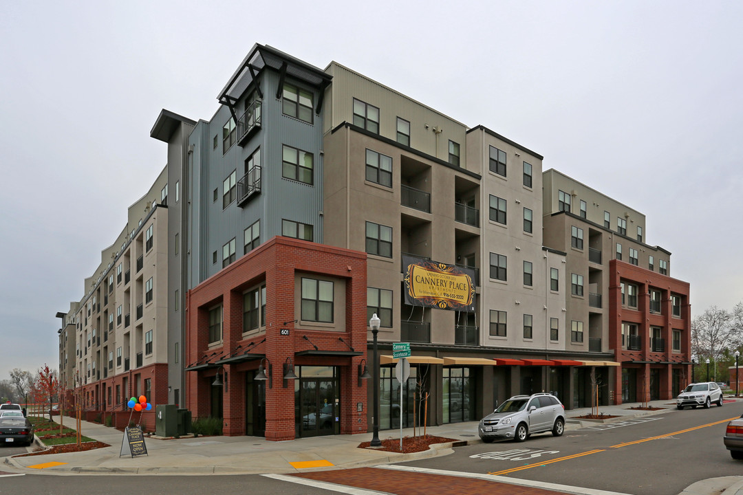 Cannery Place in Sacramento, CA - Building Photo