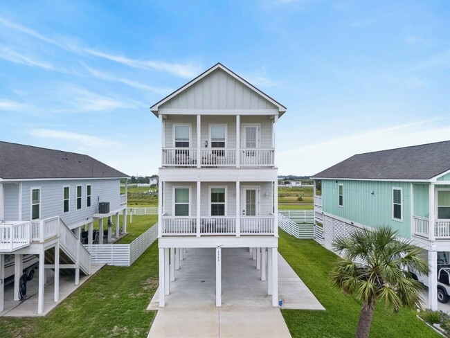 property at 2503 103rd St