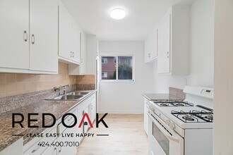 3925 Roxanne Ave, Unit 6 in Los Angeles, CA - Building Photo - Building Photo