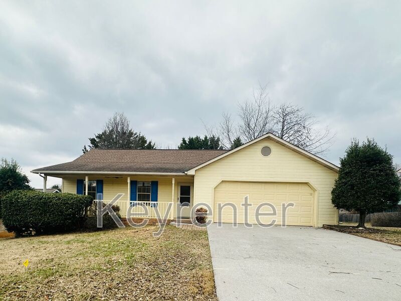 1417 Cedar Park Dr in Maryville, TN - Building Photo